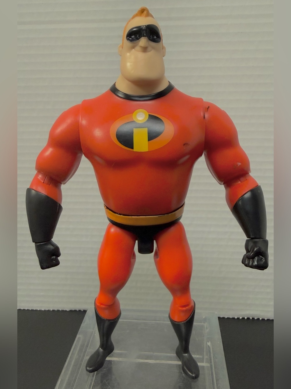 Disney Pixar The Incredibles Mr. Incredible 6" Articulated Action Figure Mattel
